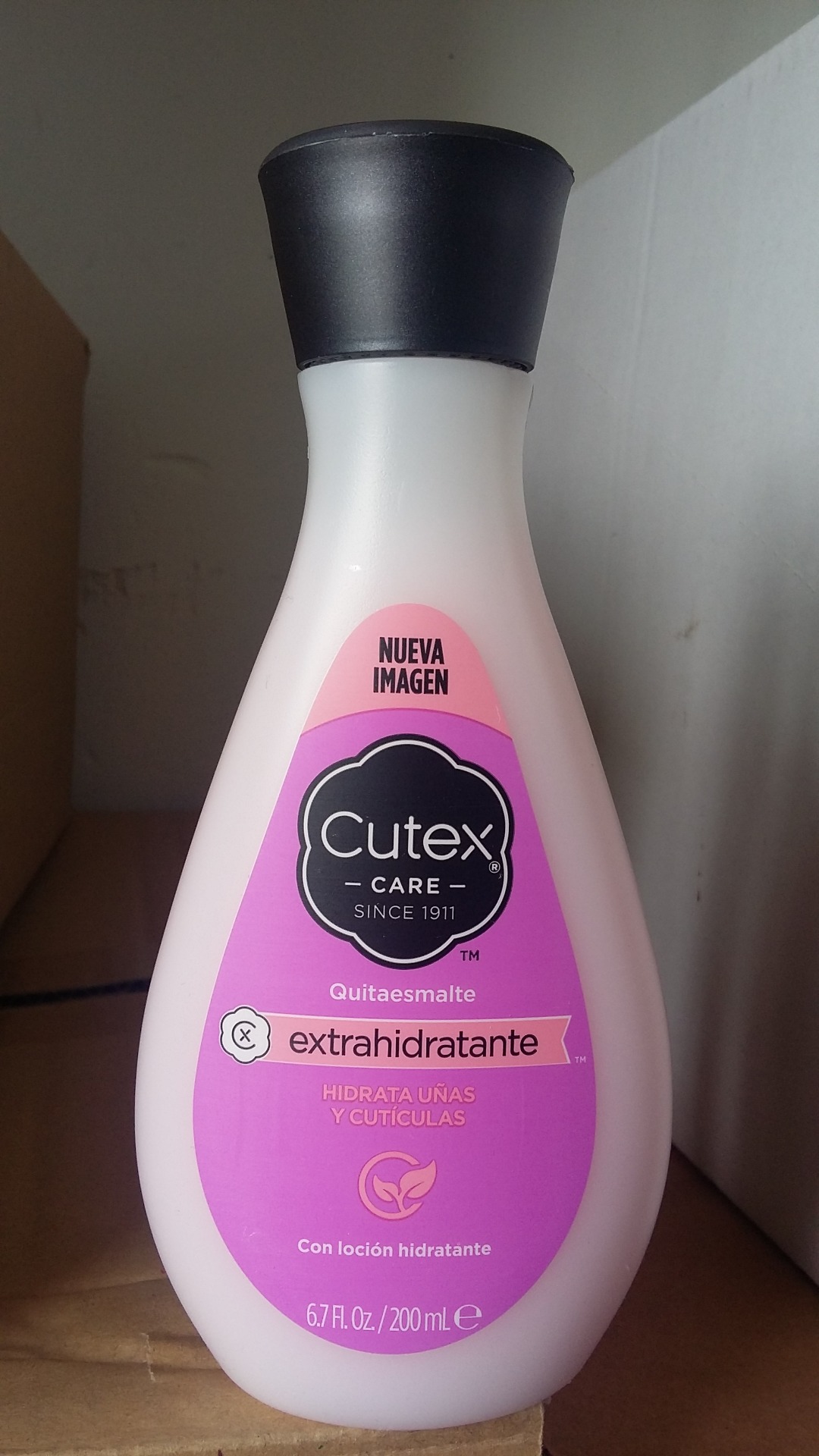 QUITAESMALTE EXTRAHIDRATANTE 200ML. PRECIO 2.70€